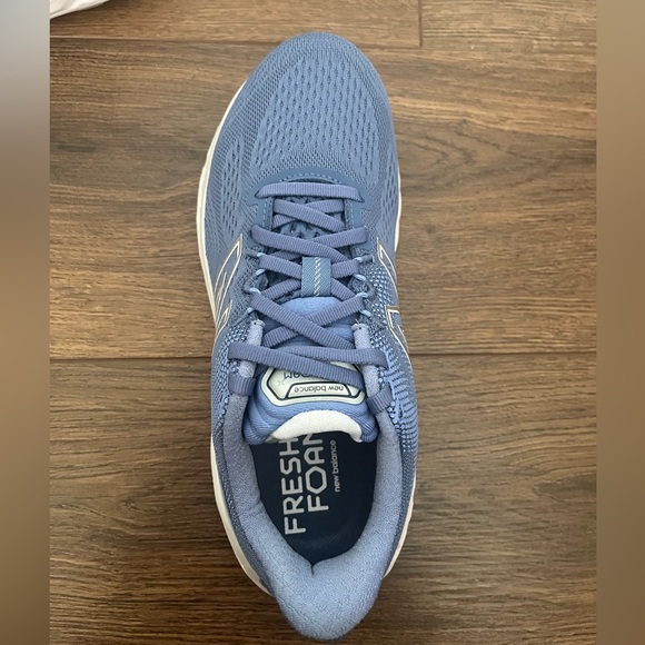 New Balance Running Shoes NWT - Picture 6 of 10